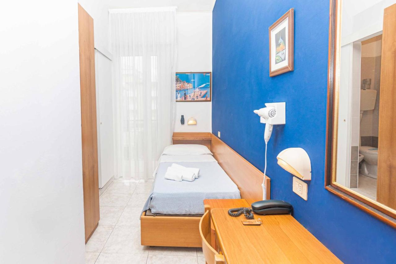 רימיני Hotel Arlino מראה חיצוני תמונה